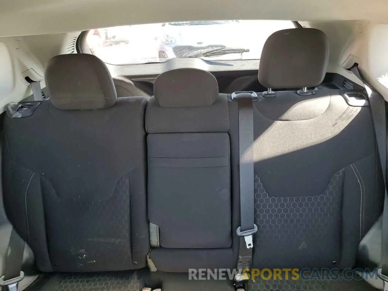 10 fotografías del automóvil dañado 3C4NJDAB2KT734946 JEEP COMPASS 2019