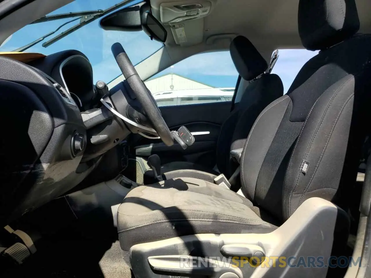 7 fotografías del automóvil dañado 3C4NJDAB2KT734946 JEEP COMPASS 2019