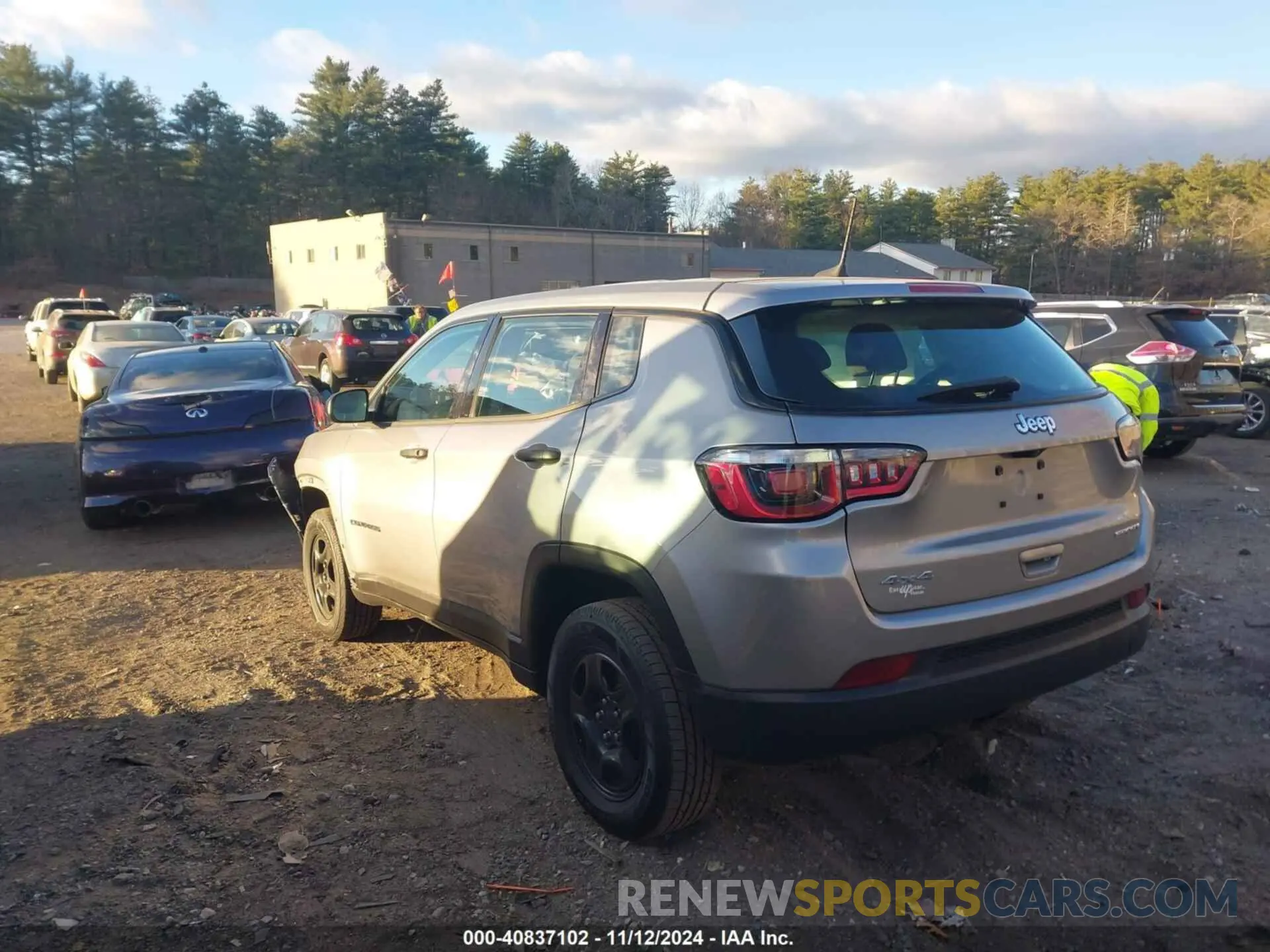 3 fotografías del automóvil dañado 3C4NJDAB3KT771519 JEEP COMPASS 2019