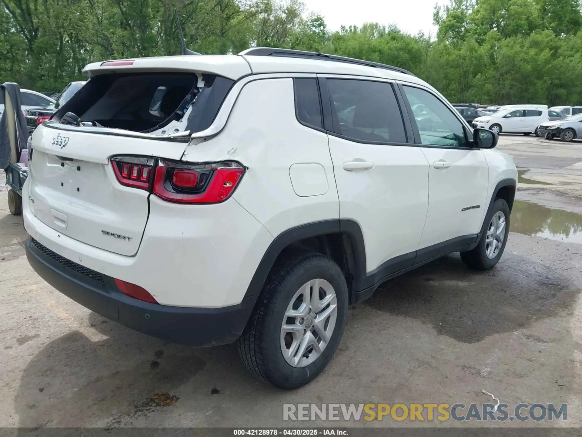 4 fotografías del automóvil dañado 3C4NJDAB7KT629707 JEEP COMPASS 2019
