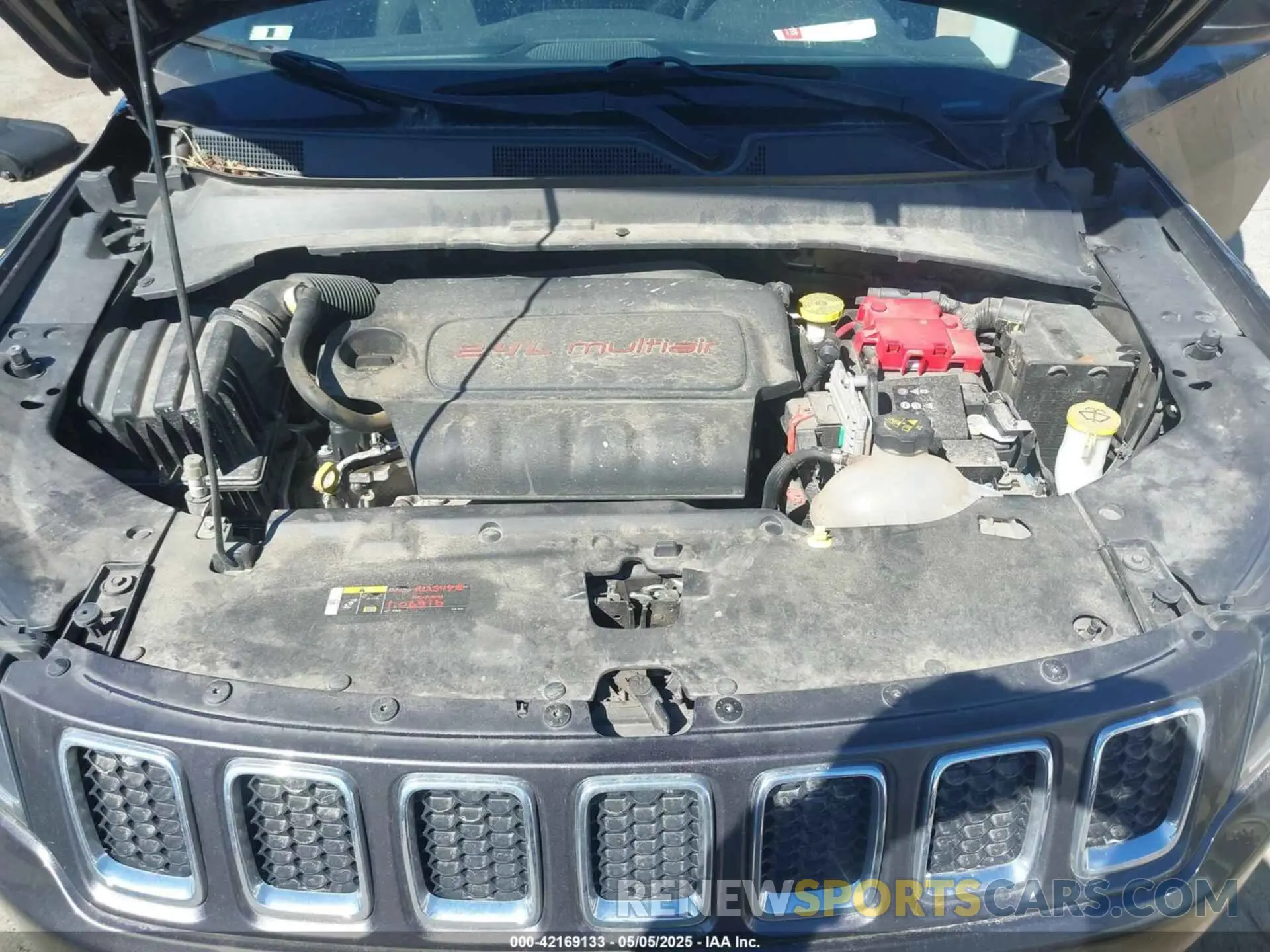 10 fotografías del automóvil dañado 3C4NJDAB8KT595602 JEEP COMPASS 2019