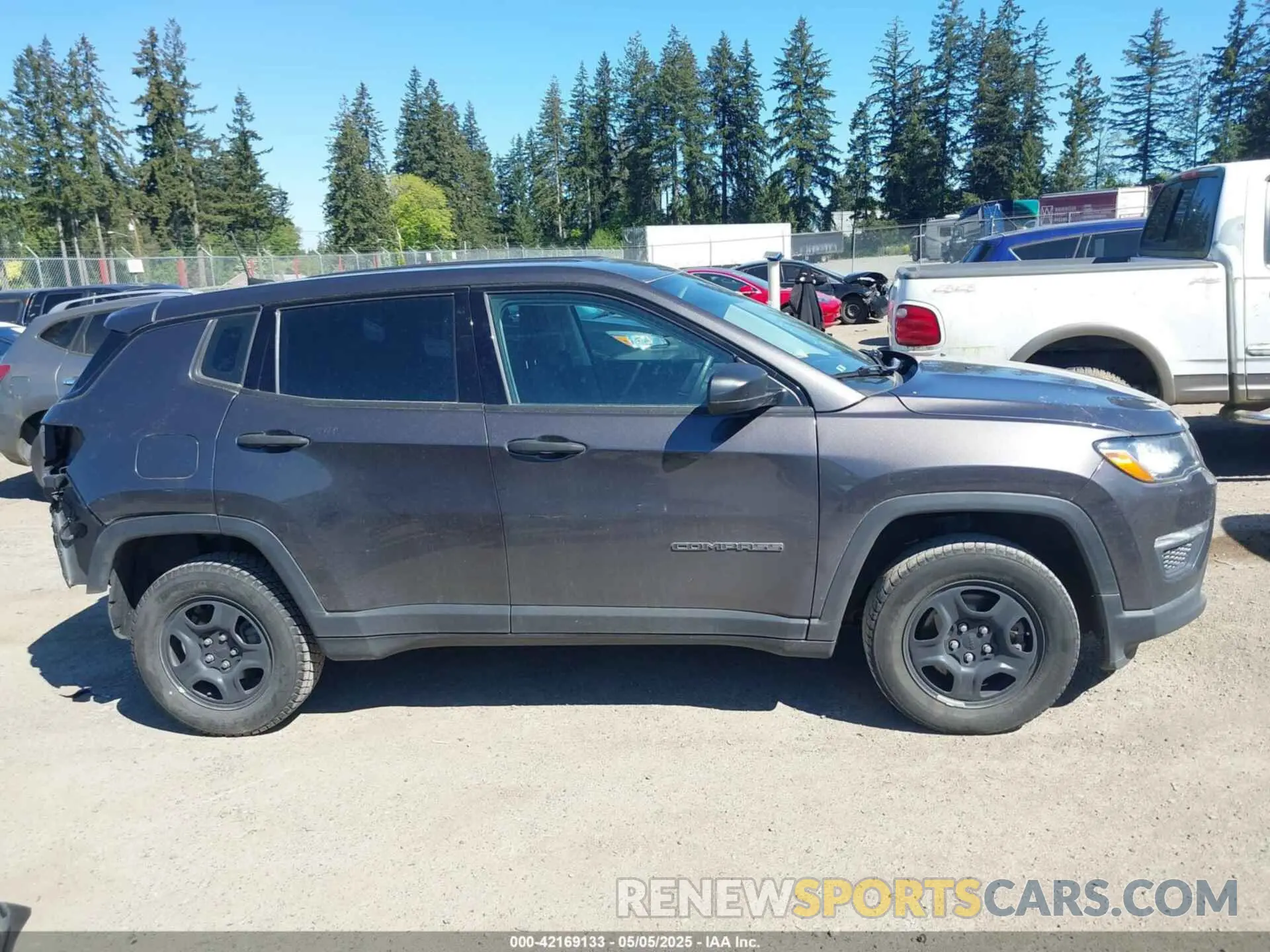 14 fotografías del automóvil dañado 3C4NJDAB8KT595602 JEEP COMPASS 2019