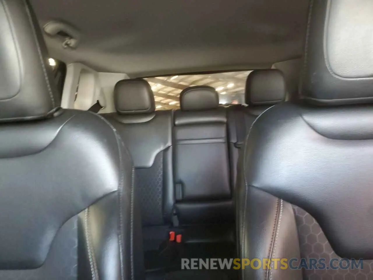 10 fotografías del automóvil dañado 3C4NJDBB0KT593907 JEEP COMPASS 2019