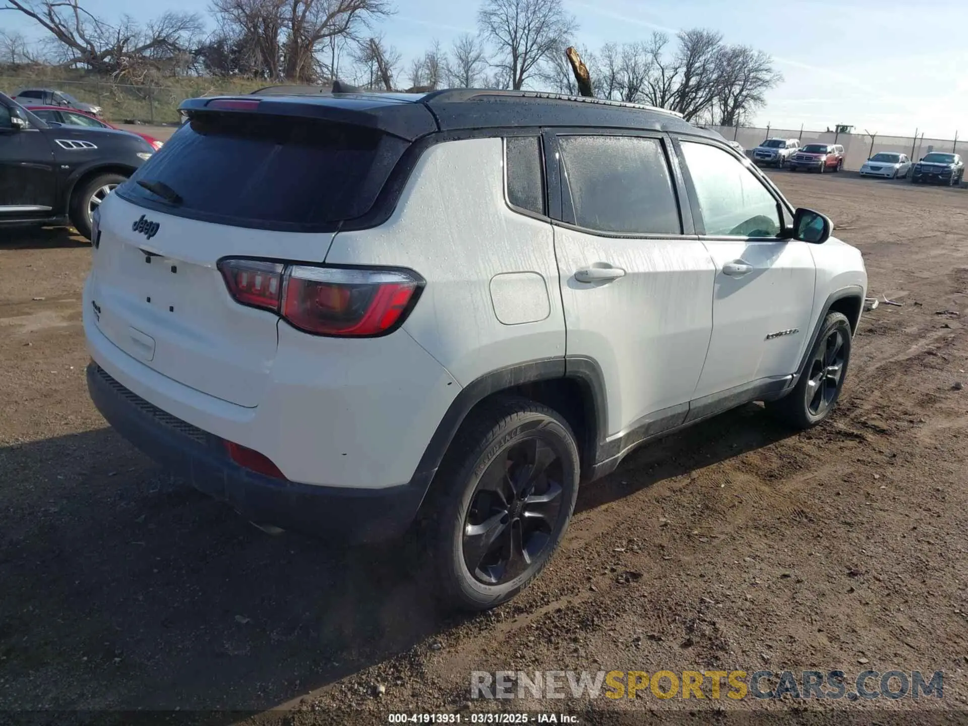 4 fotografías del automóvil dañado 3C4NJDBB0KT629952 JEEP COMPASS 2019