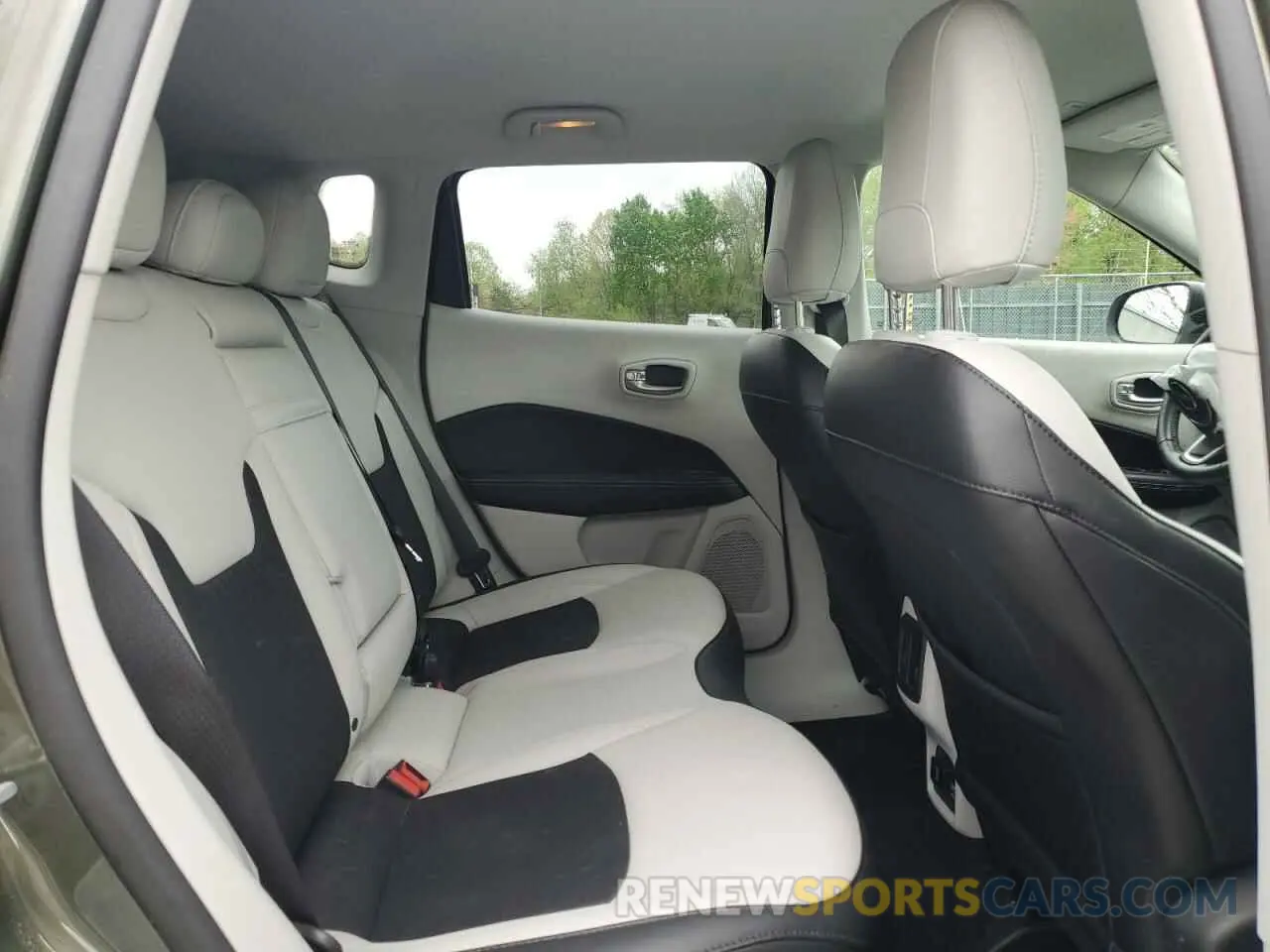 11 fotografías del automóvil dañado 3C4NJDBB0KT704536 JEEP COMPASS 2019