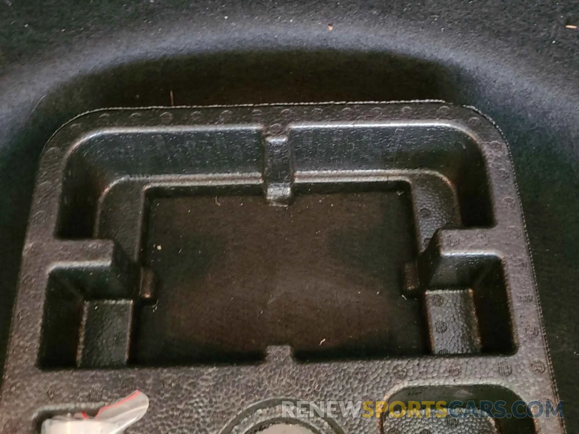 14 fotografías del automóvil dañado 3C4NJDBB1KT671885 JEEP COMPASS 2019