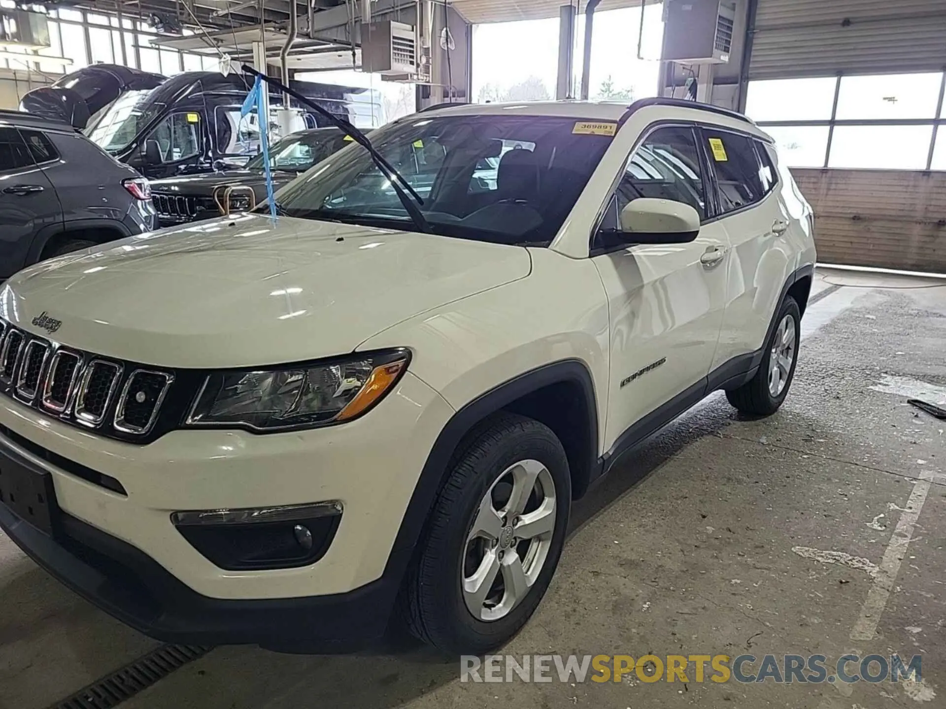 8 fotografías del automóvil dañado 3C4NJDBB1KT671885 JEEP COMPASS 2019