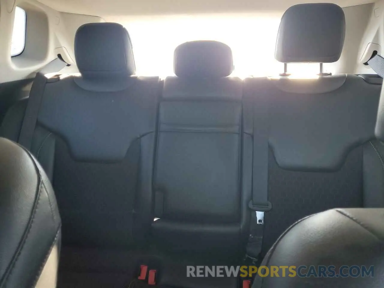 10 fotografías del automóvil dañado 3C4NJDBB1KT675127 JEEP COMPASS 2019