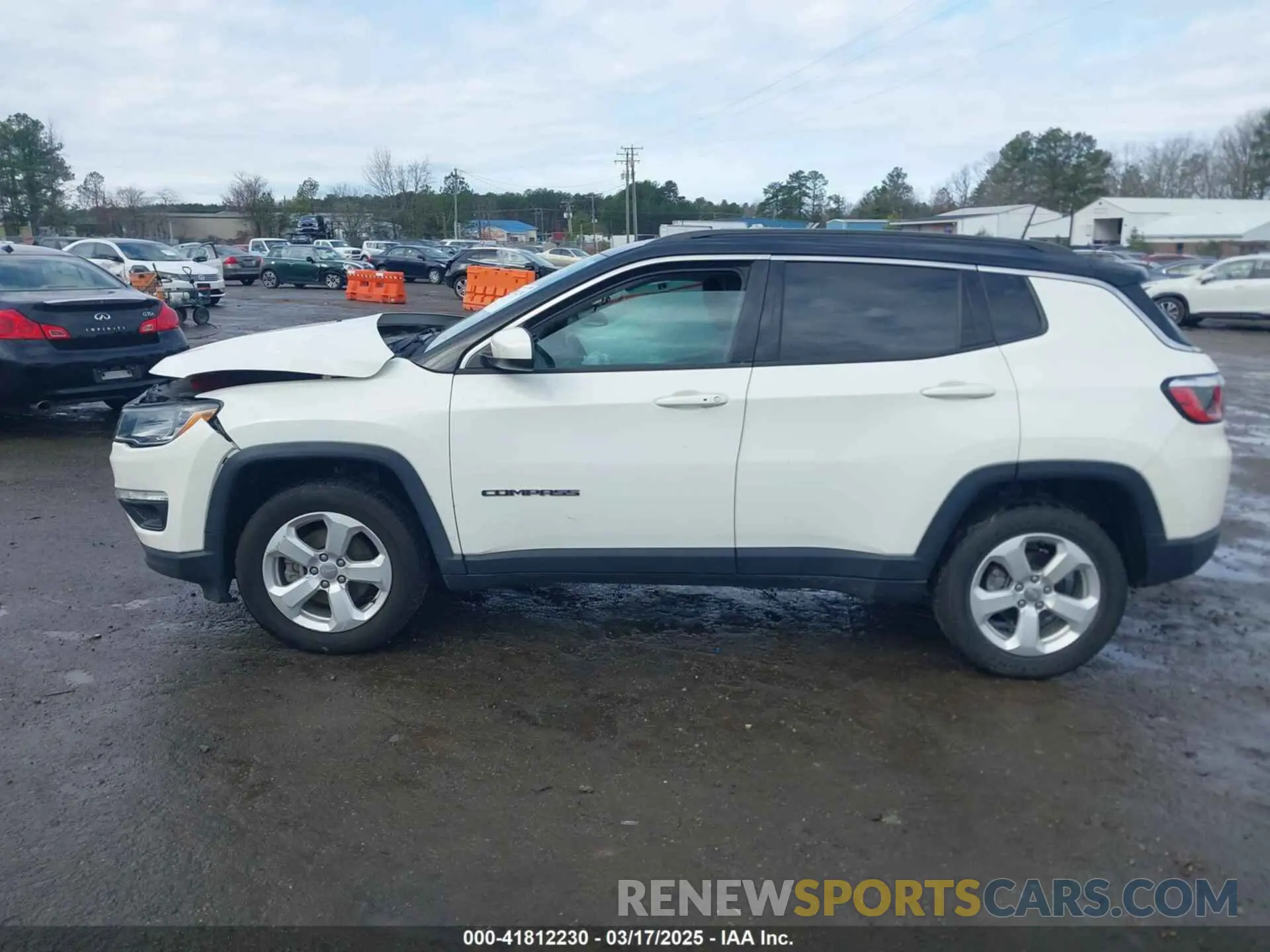 13 fotografías del automóvil dañado 3C4NJDBB1KT761196 JEEP COMPASS 2019