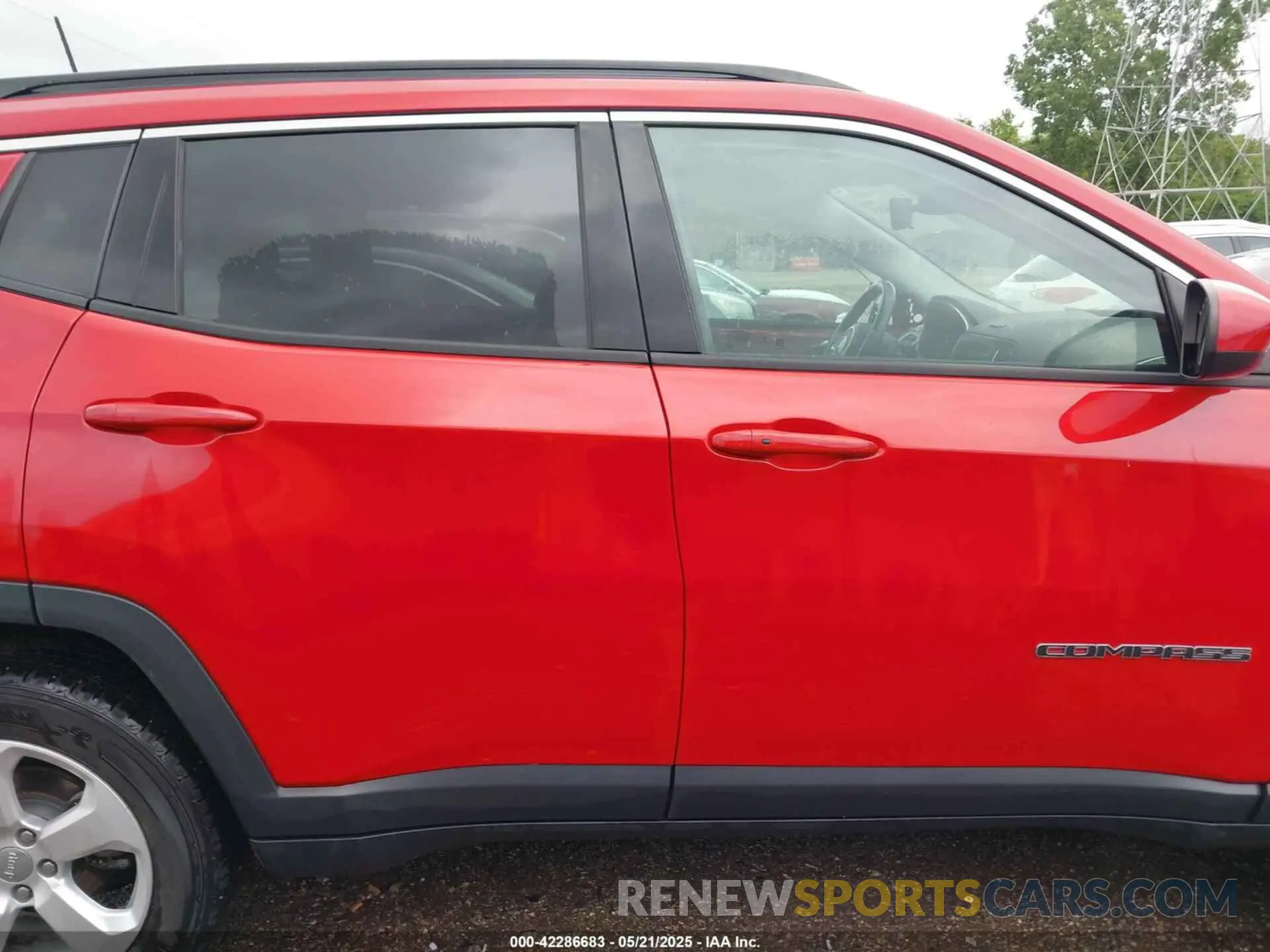 14 fotografías del automóvil dañado 3C4NJDBB3KT595330 JEEP COMPASS 2019