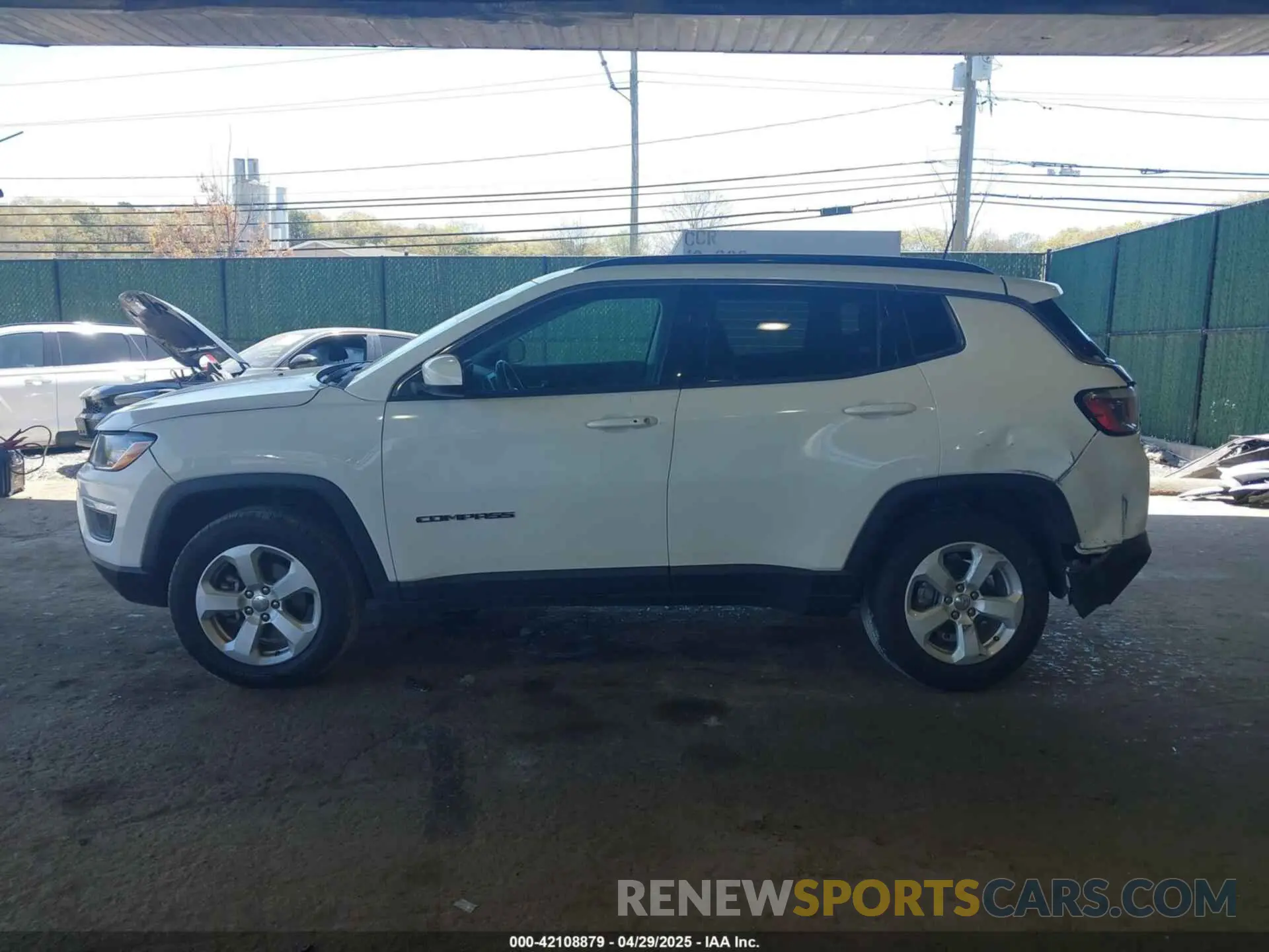 15 fotografías del automóvil dañado 3C4NJDBB3KT654263 JEEP COMPASS 2019