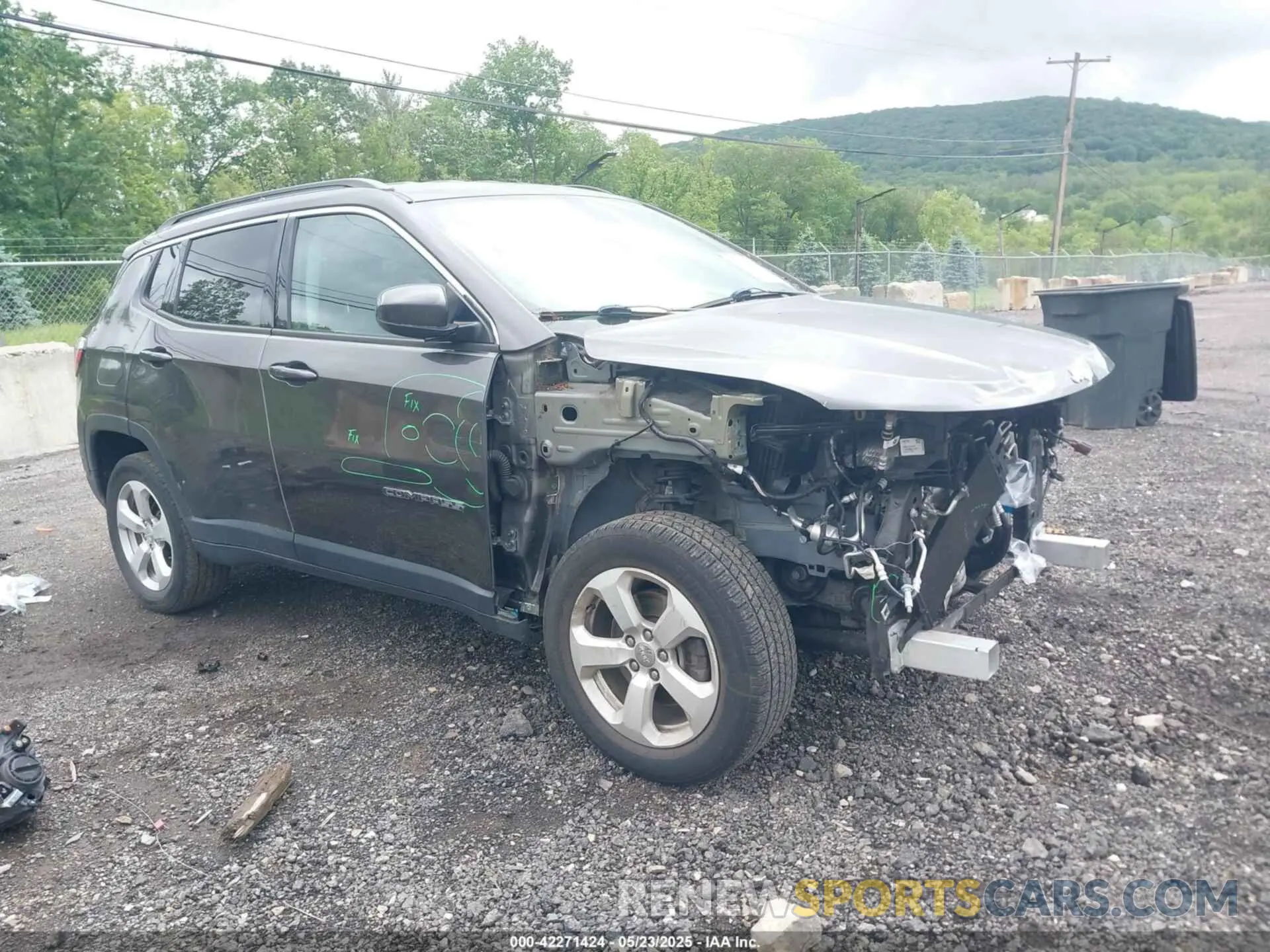 18 fotografías del automóvil dañado 3C4NJDBB3KT741841 JEEP COMPASS 2019