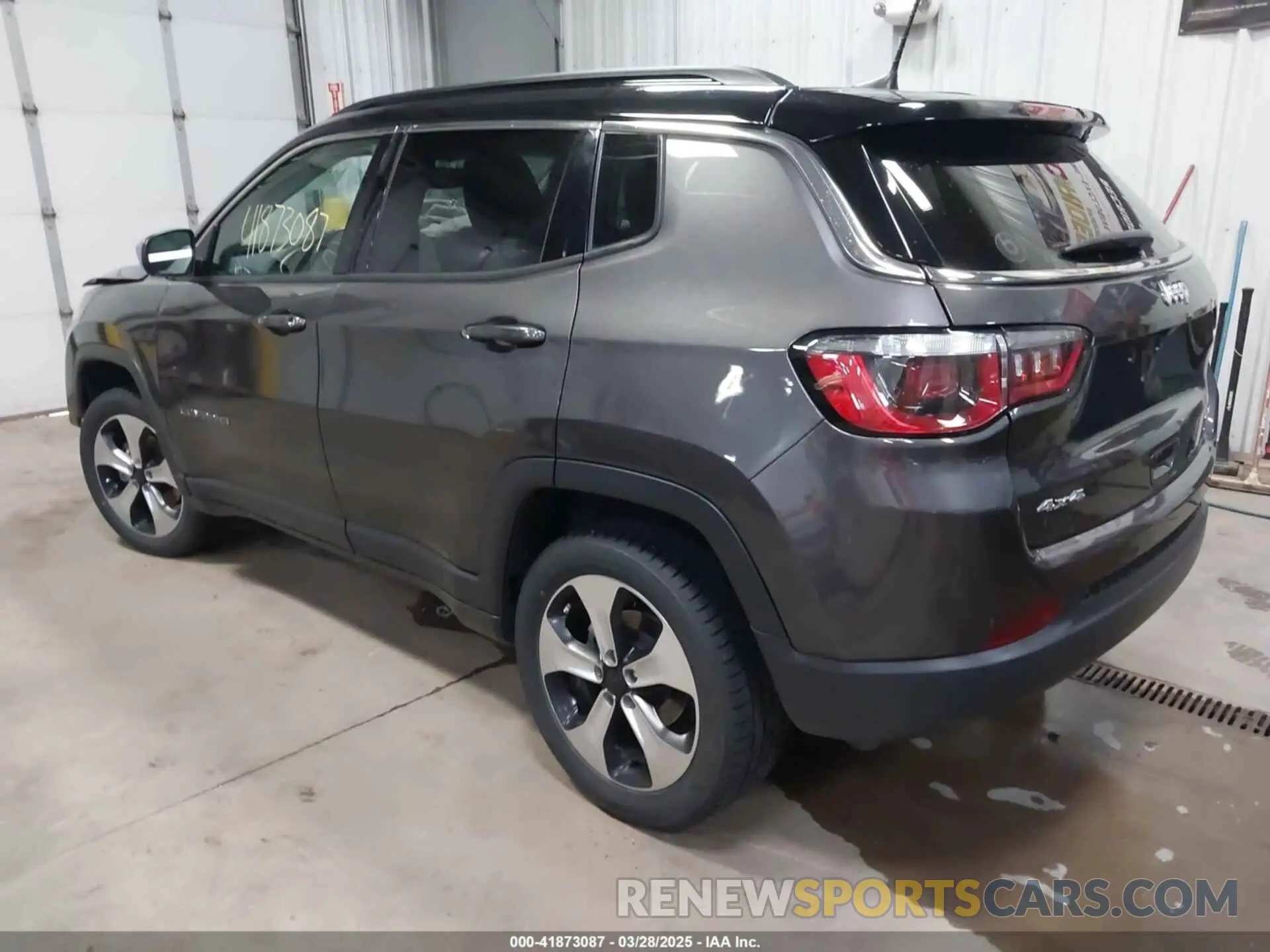 3 fotografías del automóvil dañado 3C4NJDBB3KT828901 JEEP COMPASS 2019