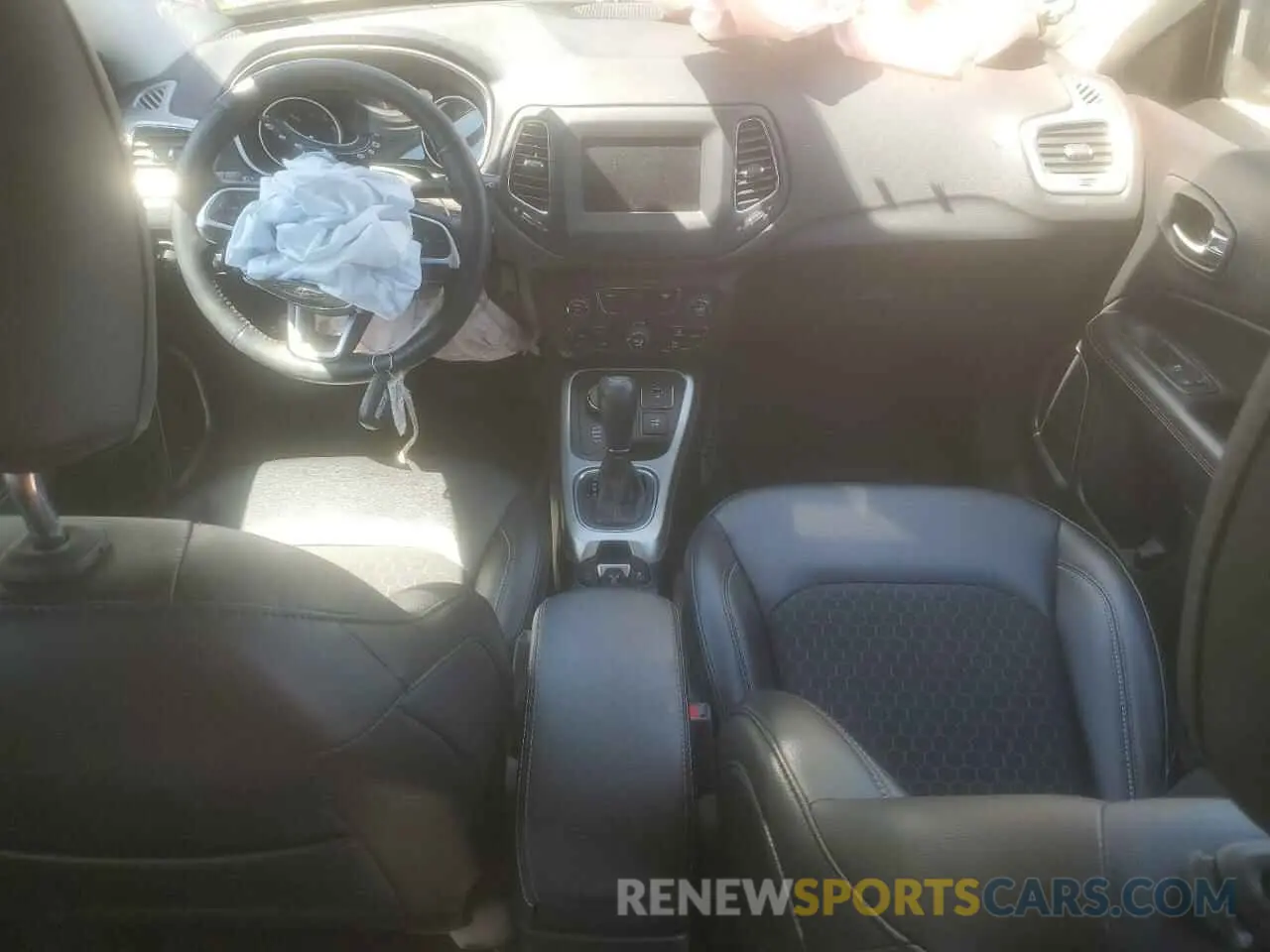 8 fotografías del automóvil dañado 3C4NJDBB4KT629291 JEEP COMPASS 2019