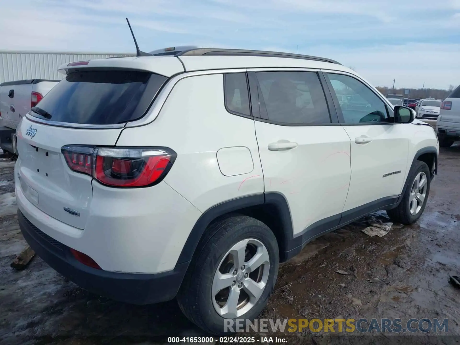 4 fotografías del automóvil dañado 3C4NJDBB4KT656734 JEEP COMPASS 2019