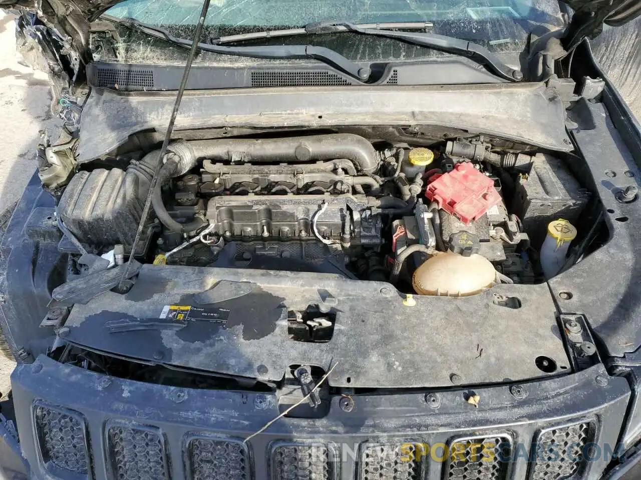 12 fotografías del automóvil dañado 3C4NJDBB4KT696361 JEEP COMPASS 2019