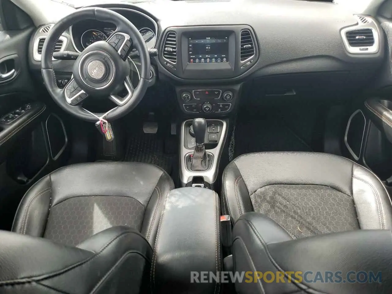 8 fotografías del automóvil dañado 3C4NJDBB5KT674899 JEEP COMPASS 2019