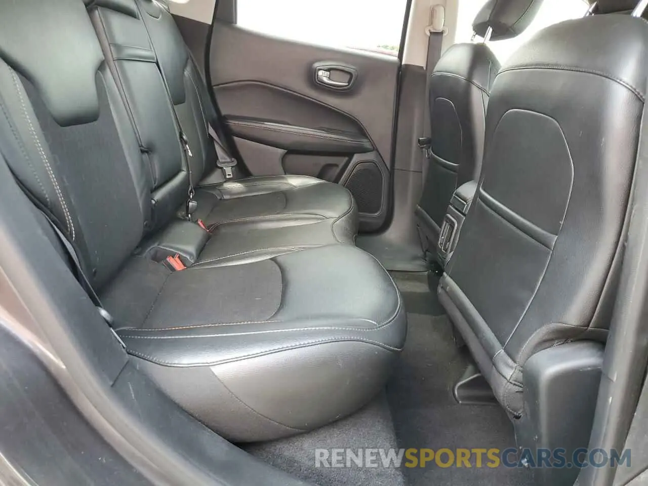 11 fotografías del automóvil dañado 3C4NJDBB6KT650403 JEEP COMPASS 2019