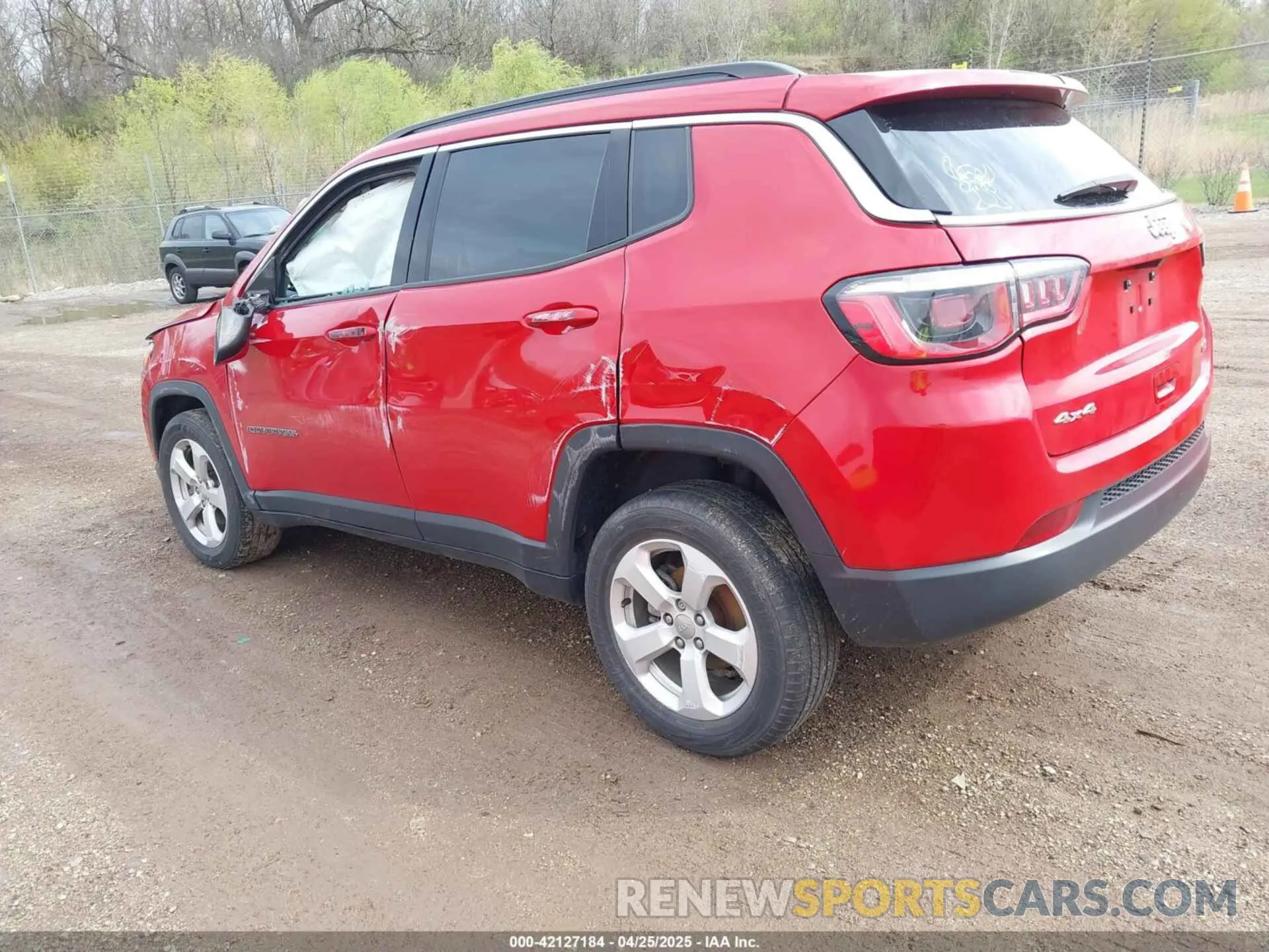 3 fotografías del automóvil dañado 3C4NJDBB6KT849953 JEEP COMPASS 2019