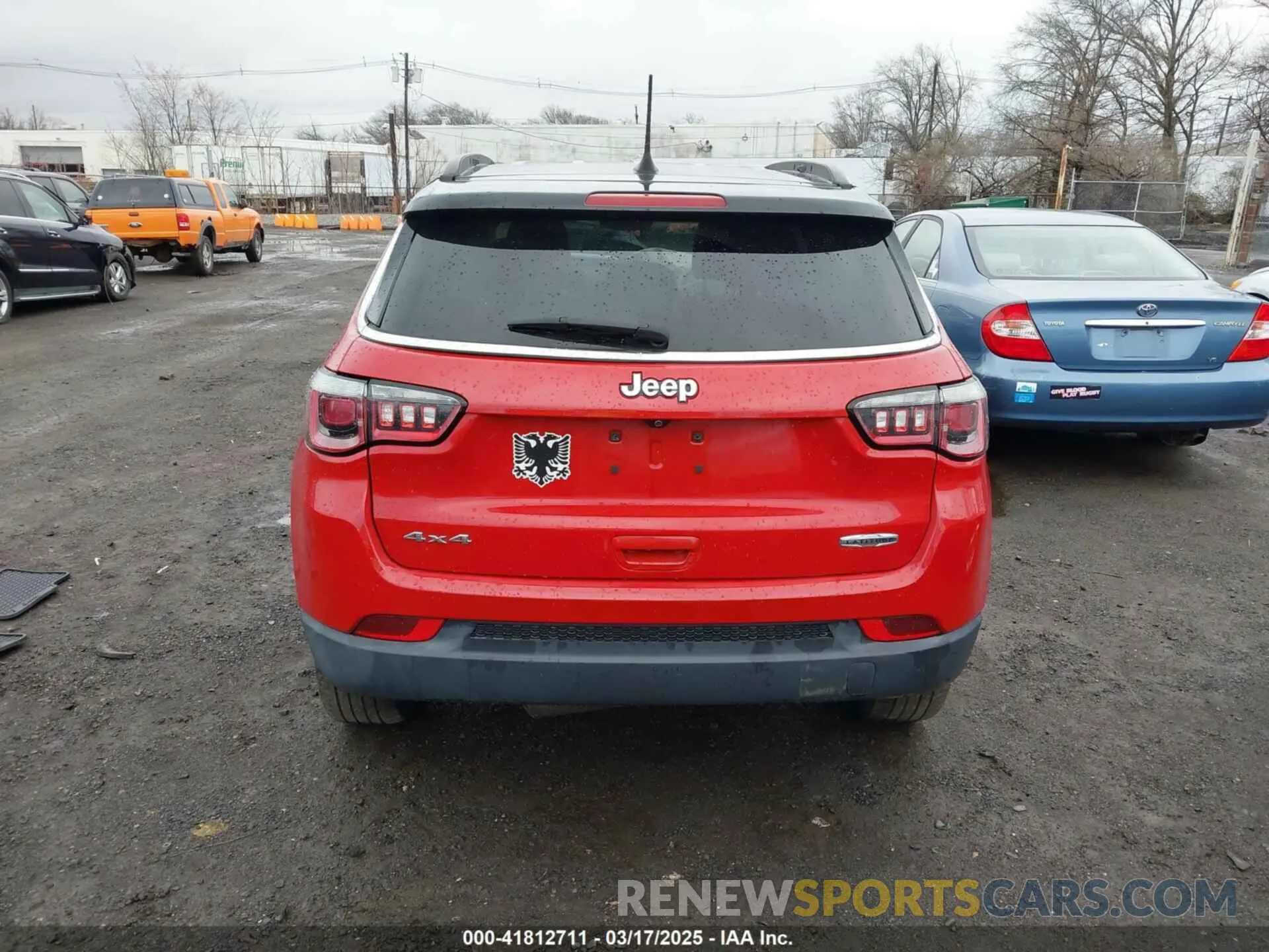 17 fotografías del automóvil dañado 3C4NJDBB7KT629155 JEEP COMPASS 2019