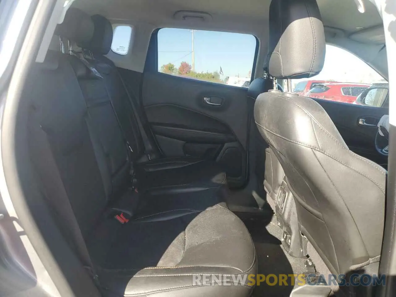 11 fotografías del automóvil dañado 3C4NJDBB7KT849802 JEEP COMPASS 2019