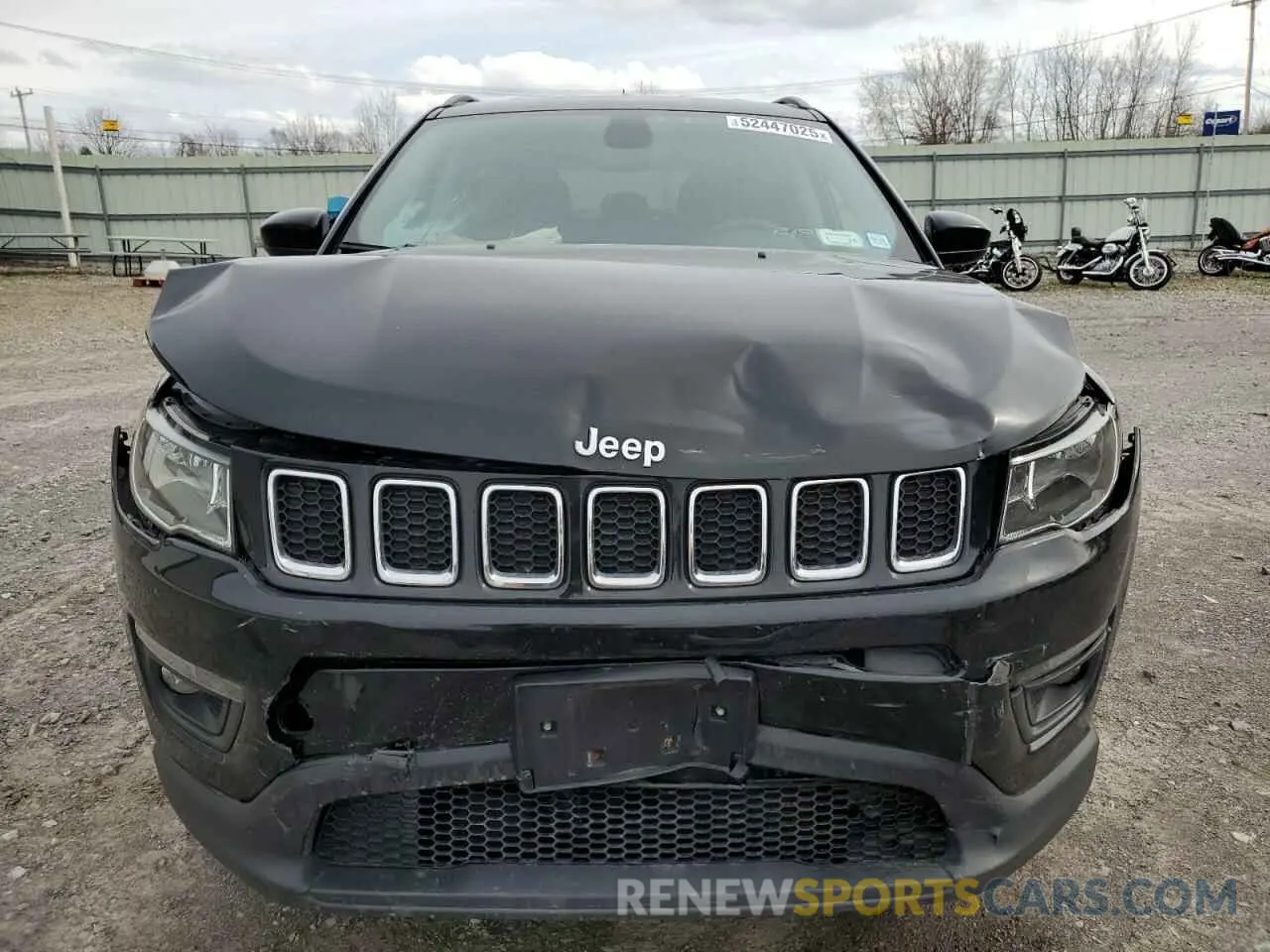 5 fotografías del automóvil dañado 3C4NJDBB8KT599275 JEEP COMPASS 2019