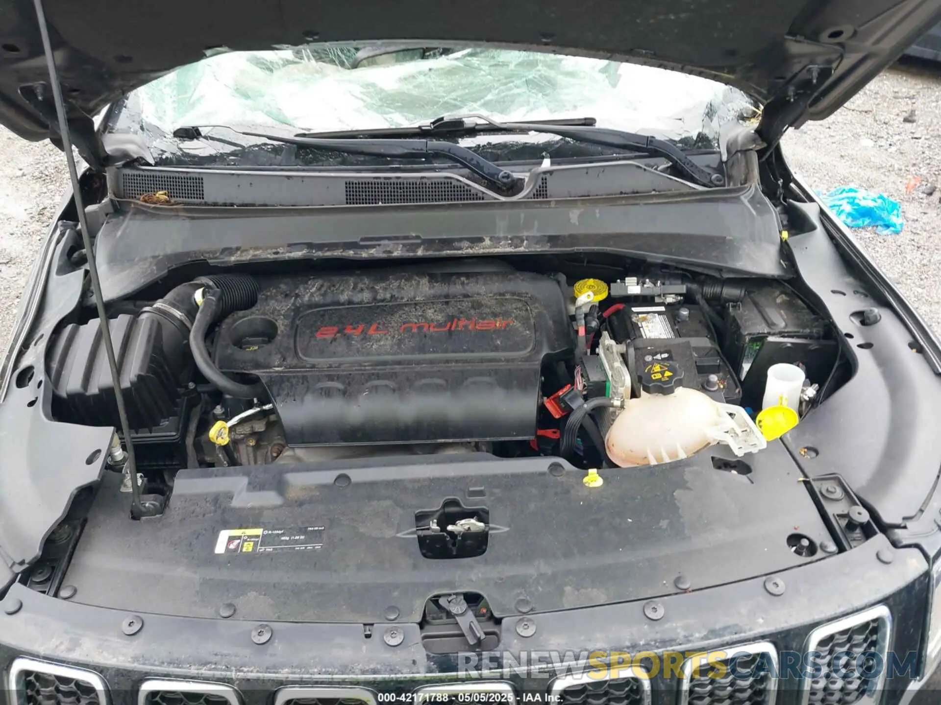 10 fotografías del automóvil dañado 3C4NJDBB8KT713565 JEEP COMPASS 2019