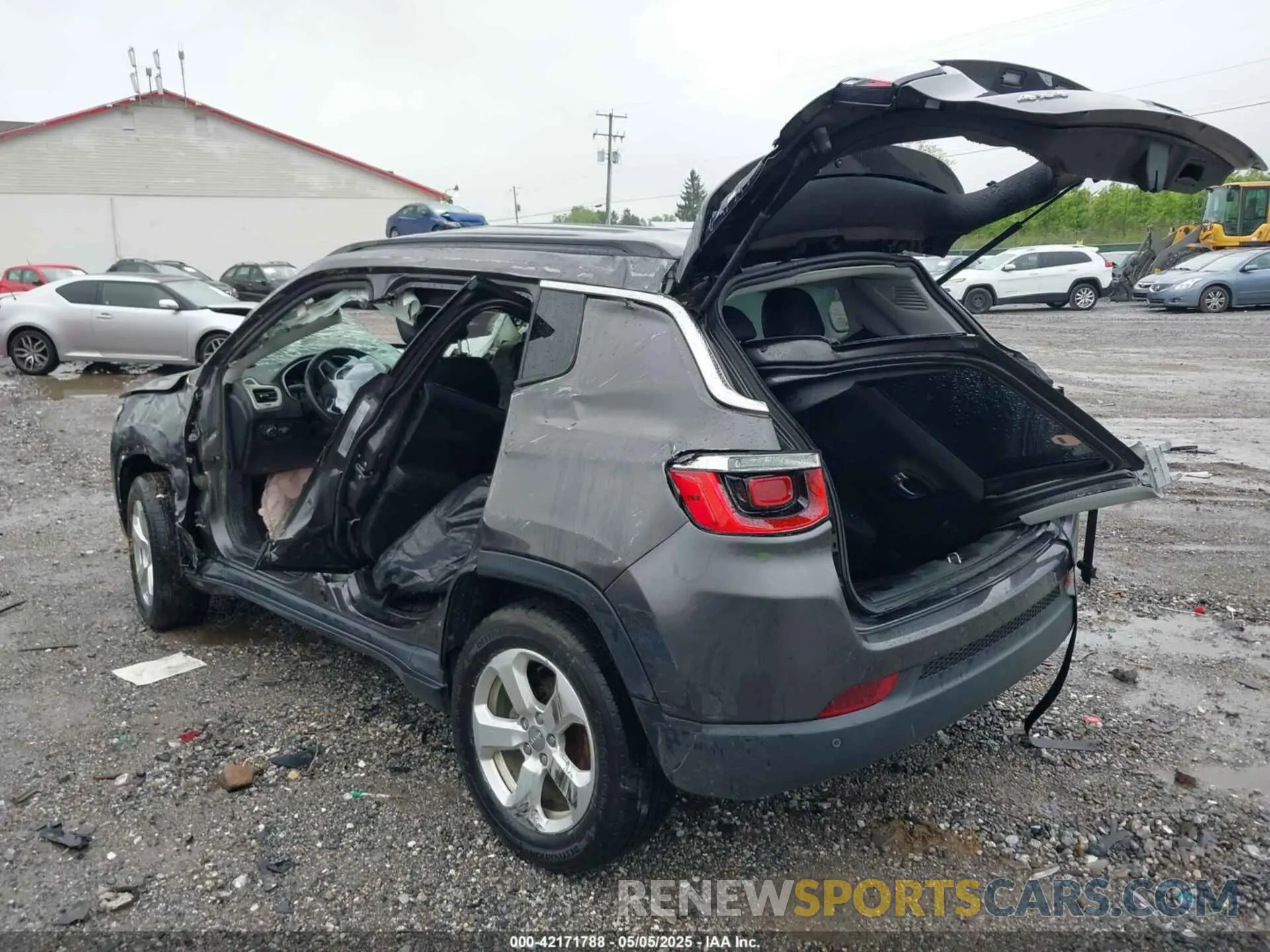 3 fotografías del automóvil dañado 3C4NJDBB8KT713565 JEEP COMPASS 2019