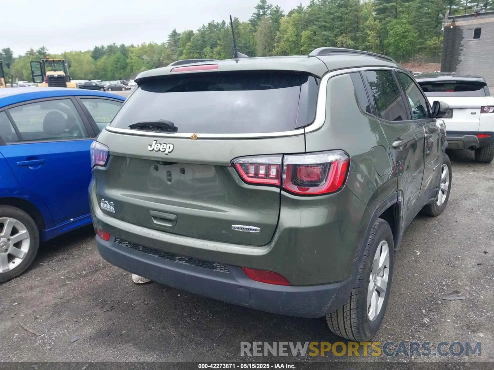 16 fotografías del automóvil dañado 3C4NJDBB8KT828747 JEEP COMPASS 2019