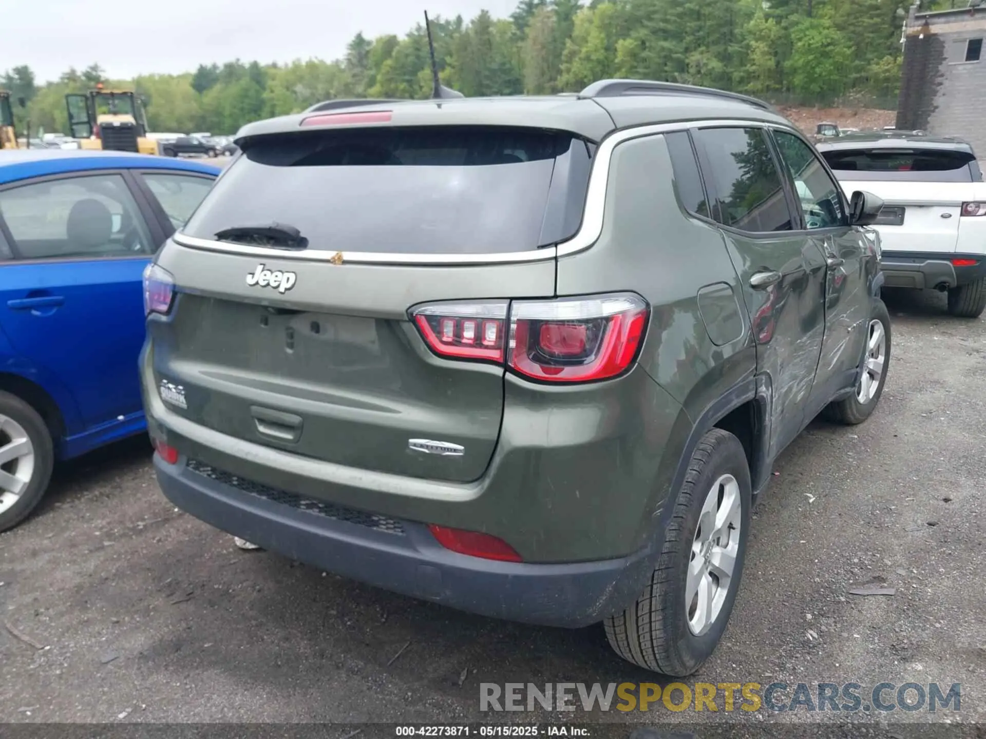 4 fotografías del automóvil dañado 3C4NJDBB8KT828747 JEEP COMPASS 2019