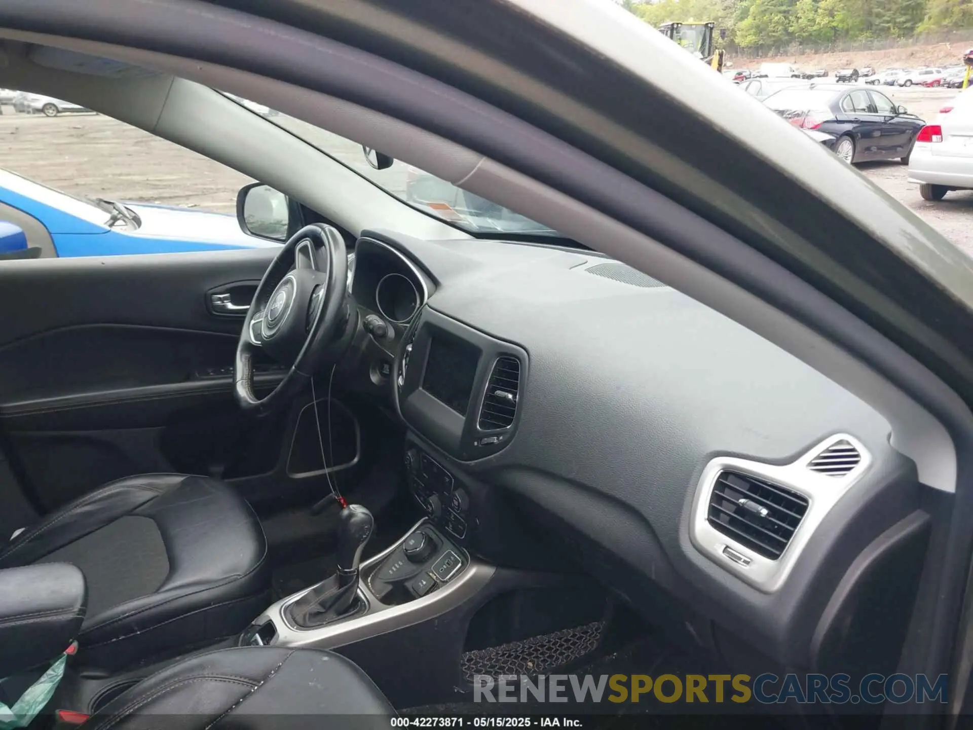 5 fotografías del automóvil dañado 3C4NJDBB8KT828747 JEEP COMPASS 2019