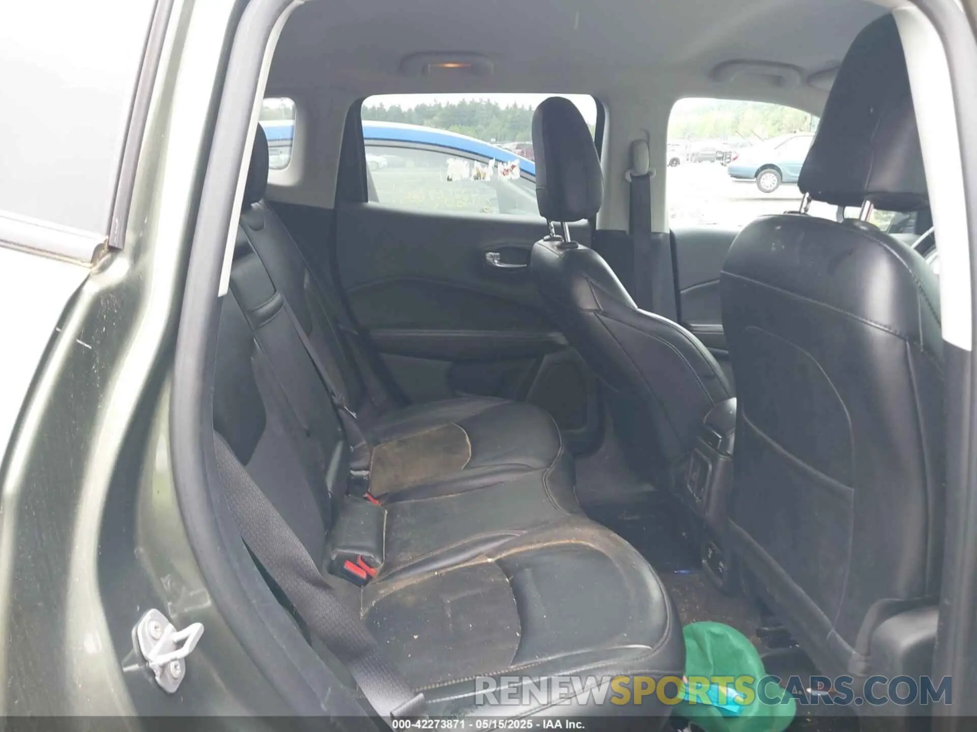 8 fotografías del automóvil dañado 3C4NJDBB8KT828747 JEEP COMPASS 2019