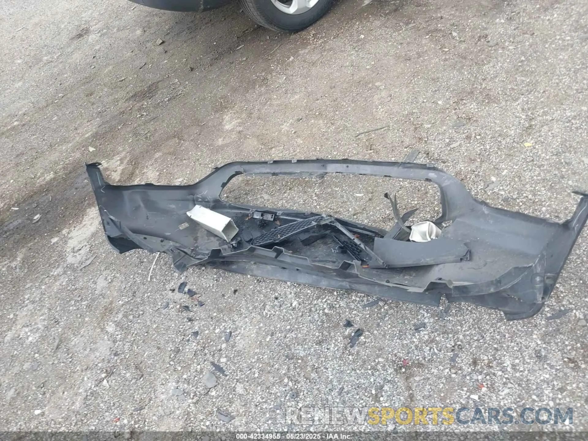 12 fotografías del automóvil dañado 3C4NJDBB8KT834306 JEEP COMPASS 2019