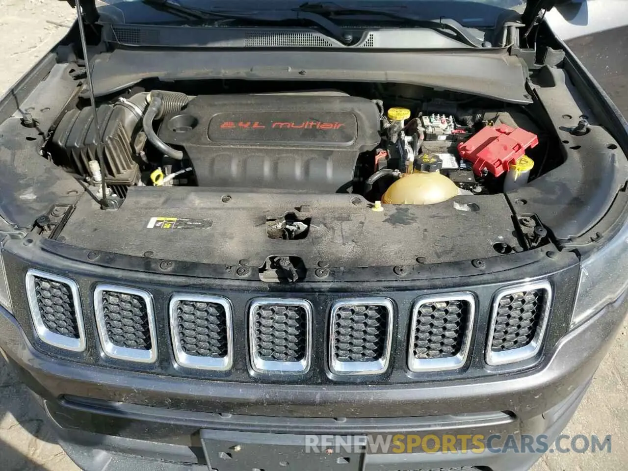 12 fotografías del automóvil dañado 3C4NJDBB8KT836234 JEEP COMPASS 2019