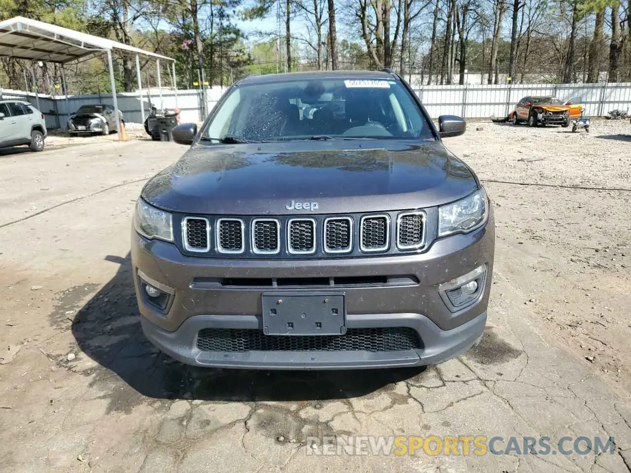 5 fotografías del automóvil dañado 3C4NJDBB8KT836234 JEEP COMPASS 2019