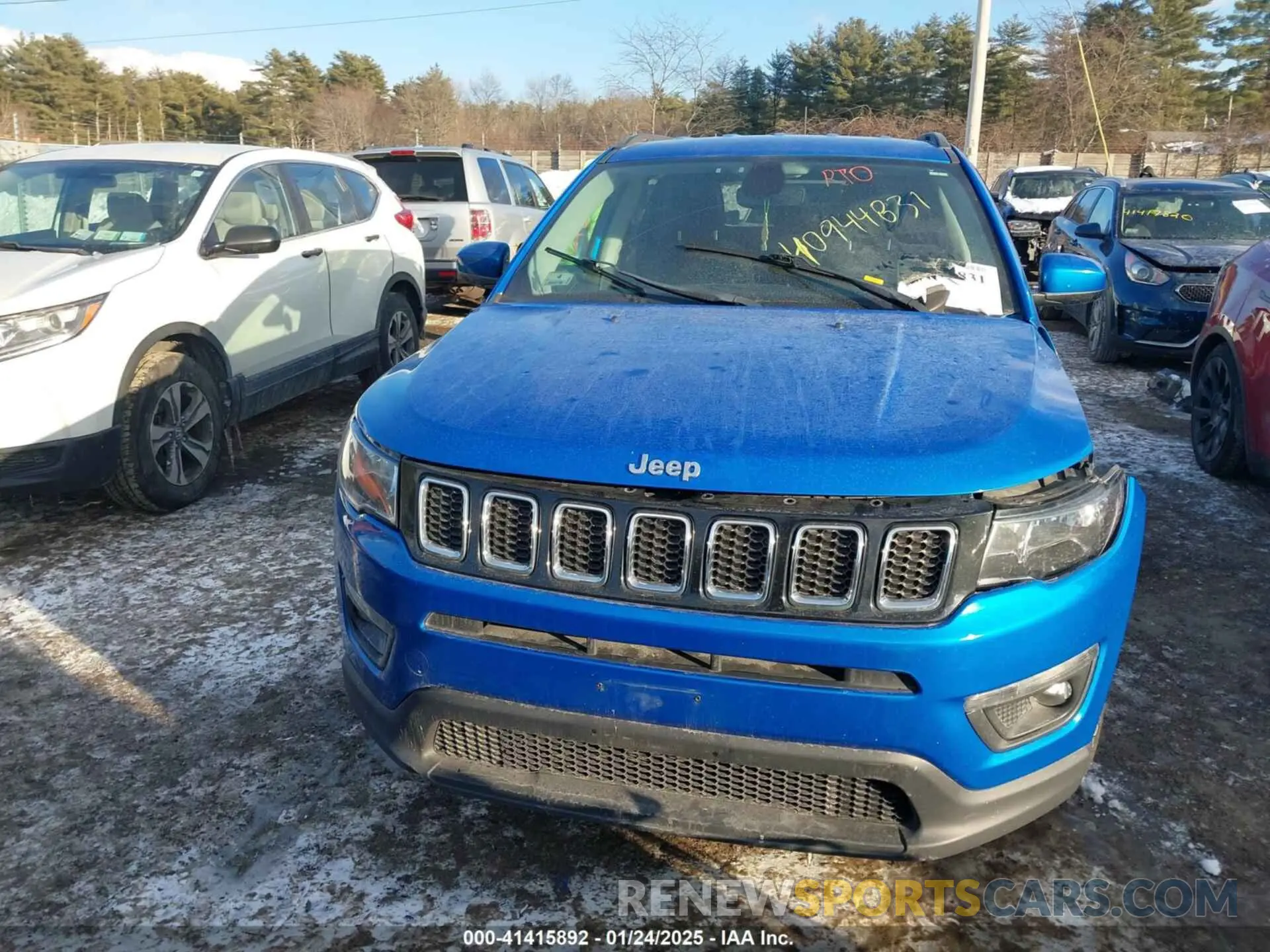 13 fotografías del automóvil dañado 3C4NJDBBXKT596958 JEEP COMPASS 2019