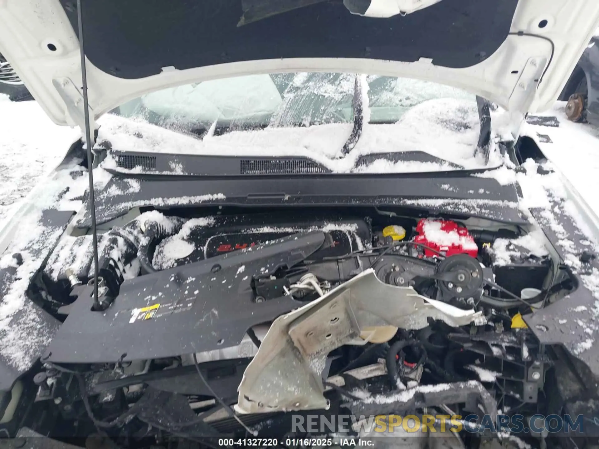 10 fotografías del automóvil dañado 3C4NJDBBXKT647665 JEEP COMPASS 2019