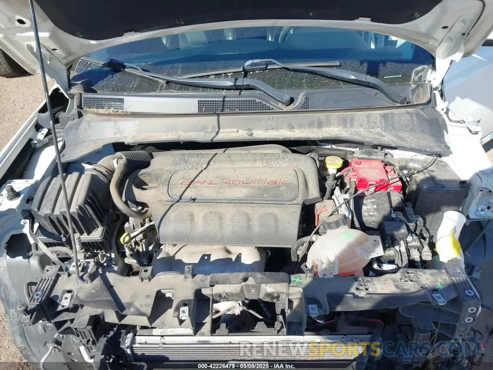 10 fotografías del automóvil dañado 3C4NJDBBXKT682870 JEEP COMPASS 2019