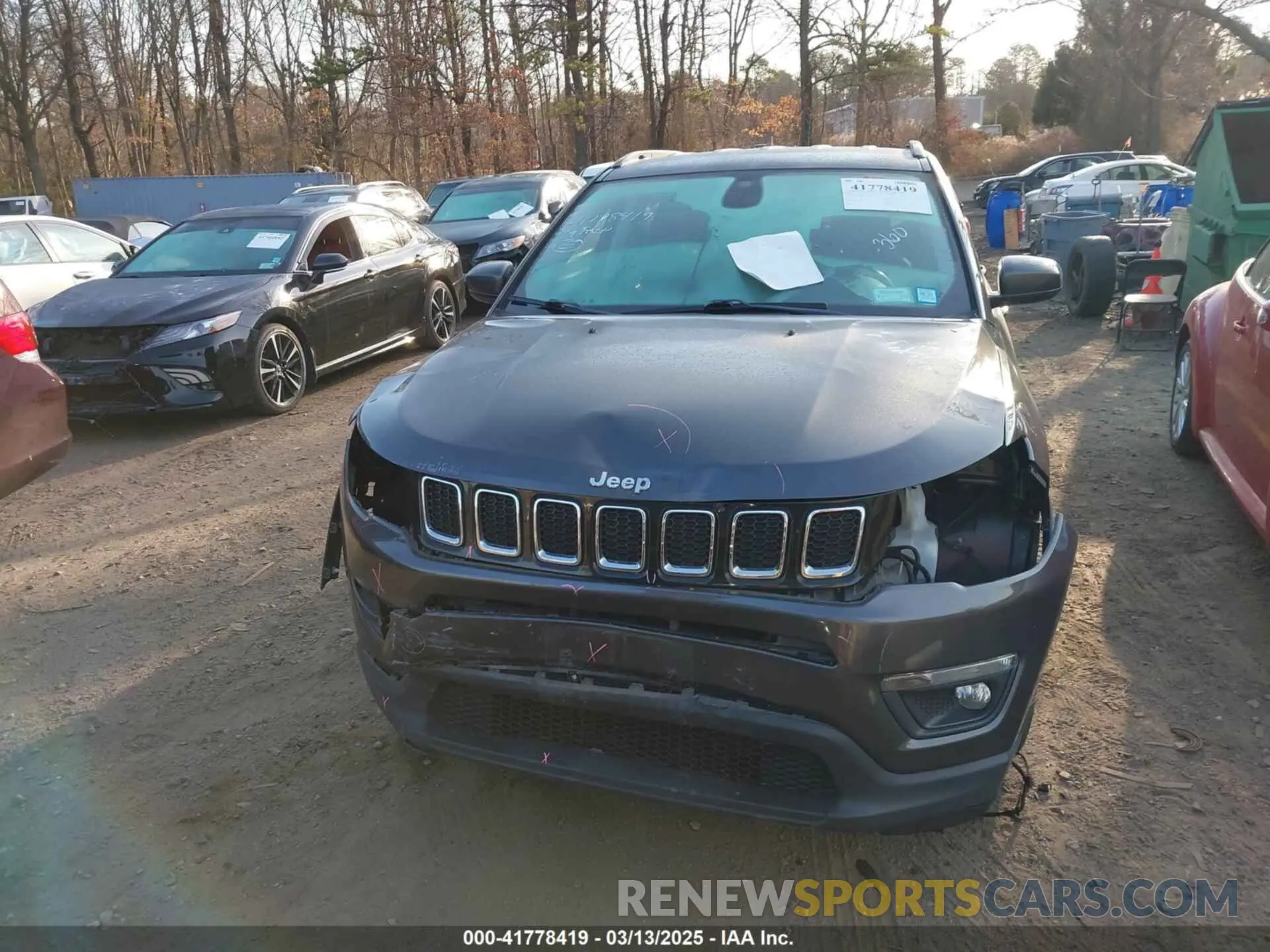 12 fotografías del automóvil dañado 3C4NJDBBXKT767613 JEEP COMPASS 2019