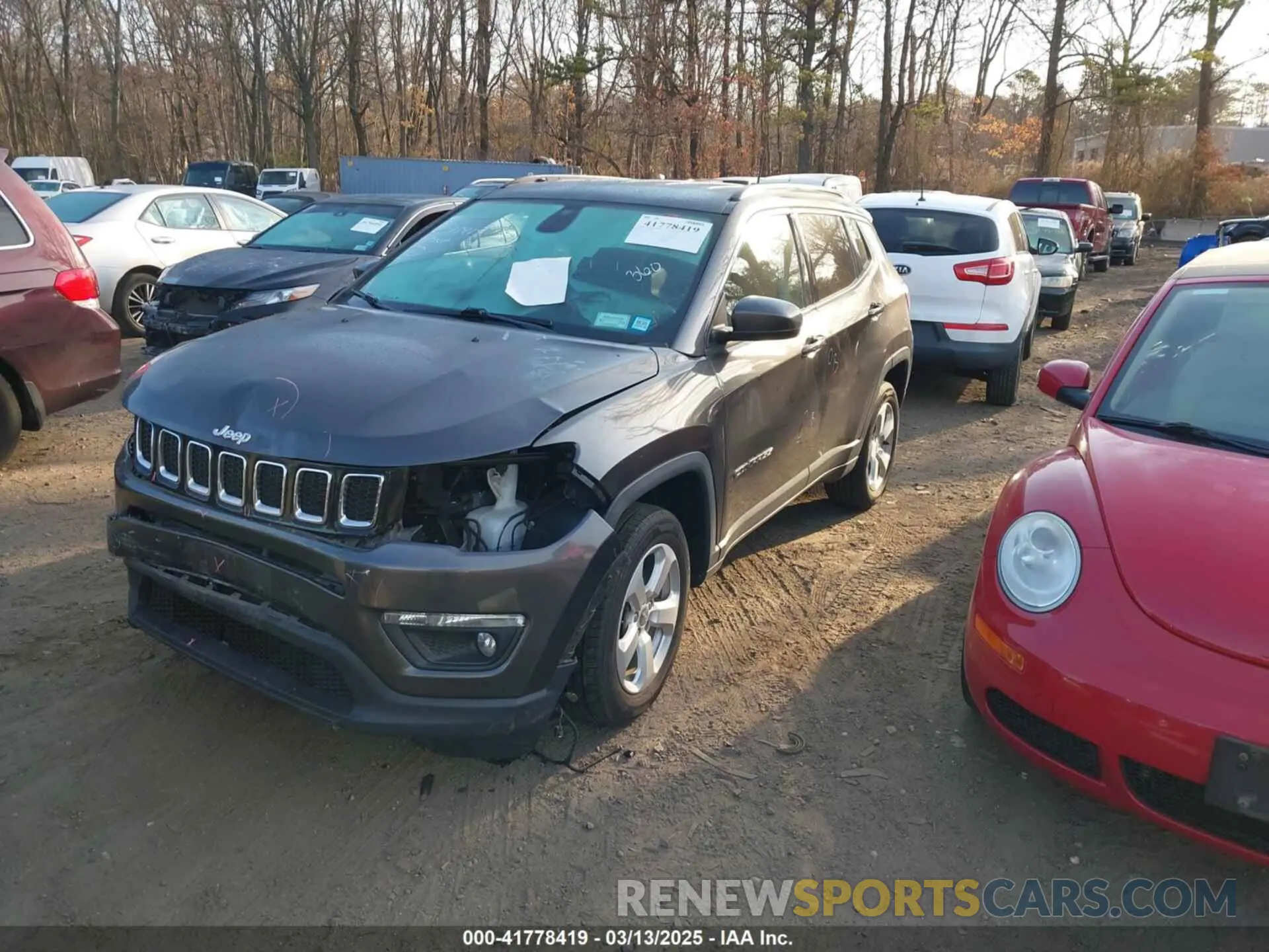 2 fotografías del automóvil dañado 3C4NJDBBXKT767613 JEEP COMPASS 2019