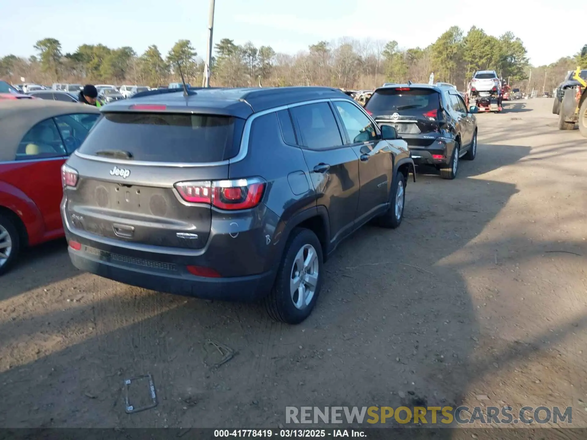 4 fotografías del automóvil dañado 3C4NJDBBXKT767613 JEEP COMPASS 2019