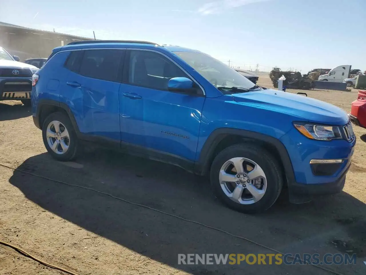 4 fotografías del automóvil dañado 3C4NJDBBXKT806569 JEEP COMPASS 2019