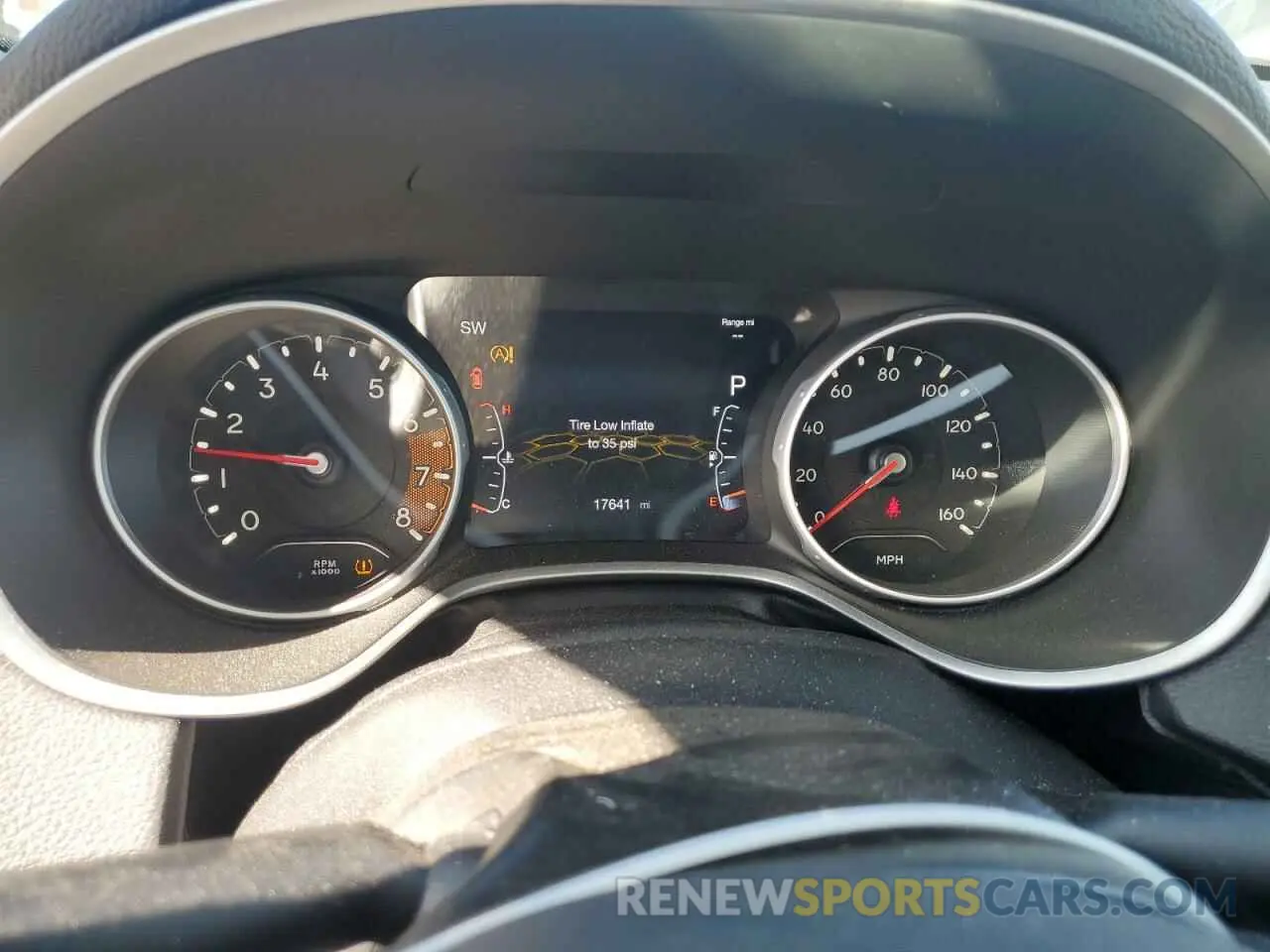 9 fotografías del automóvil dañado 3C4NJDBBXKT806569 JEEP COMPASS 2019