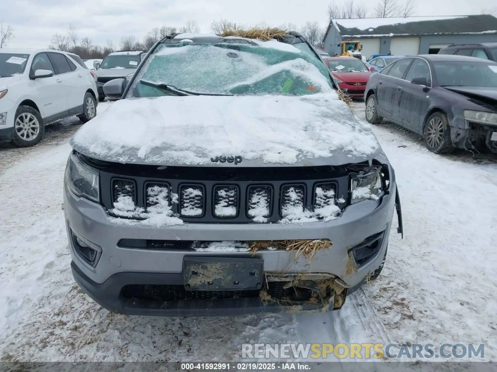 11 fotografías del automóvil dañado 3C4NJDBBXKT840382 JEEP COMPASS 2019
