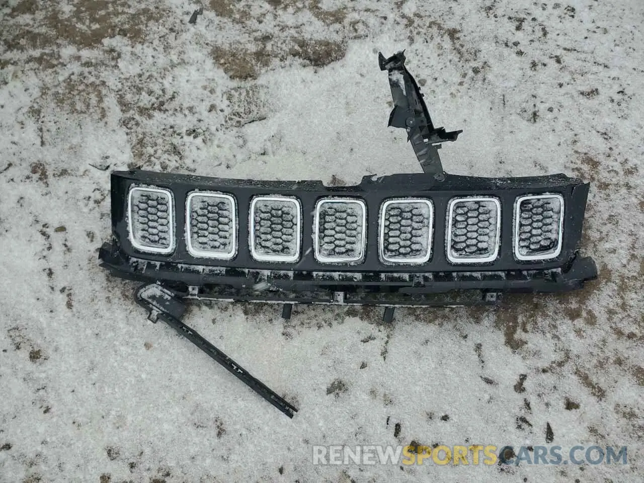 15 fotografías del automóvil dañado 3C4NJDCB0KT854435 JEEP COMPASS 2019