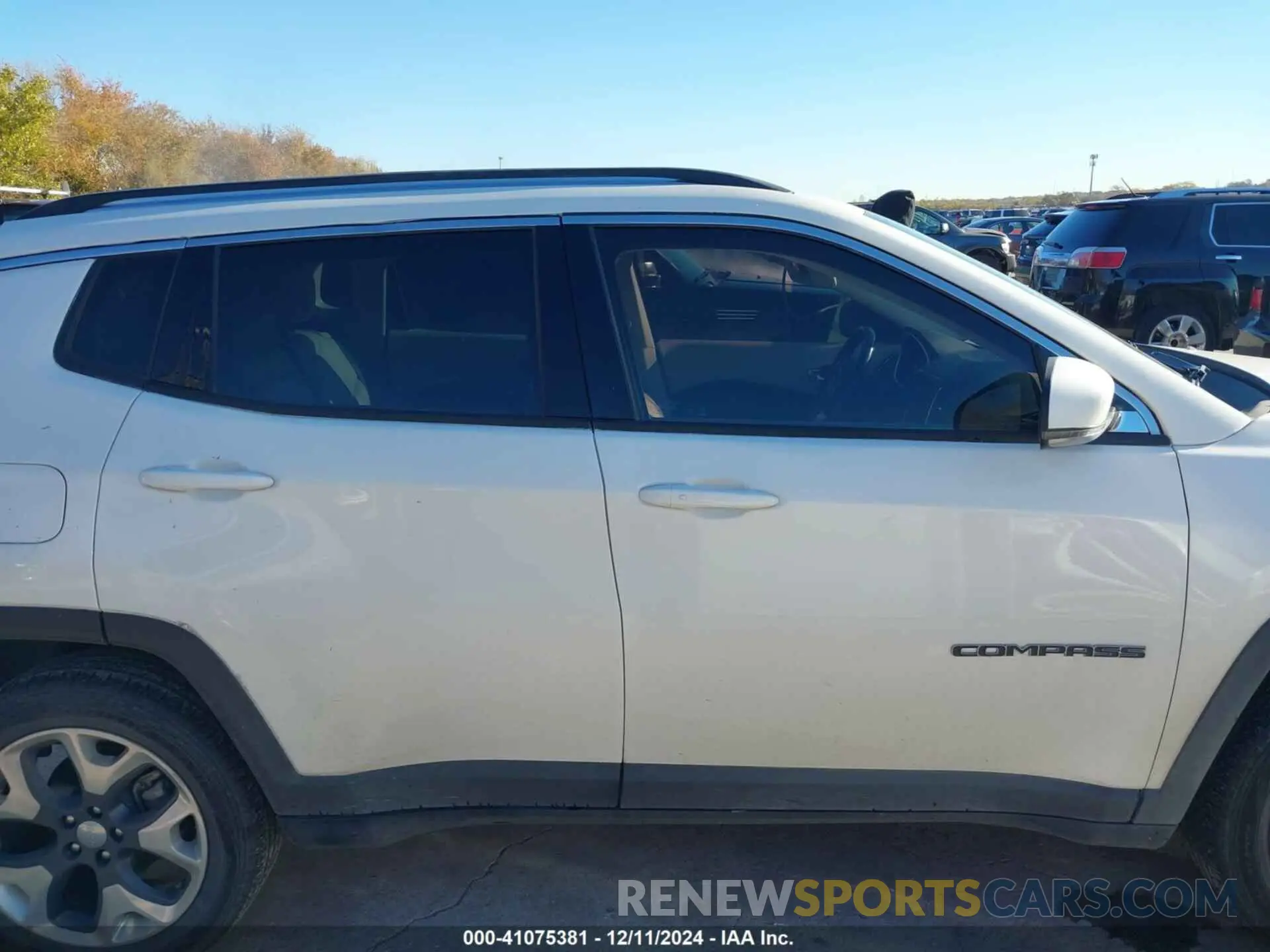 12 fotografías del automóvil dañado 3C4NJDCB1KT620921 JEEP COMPASS 2019