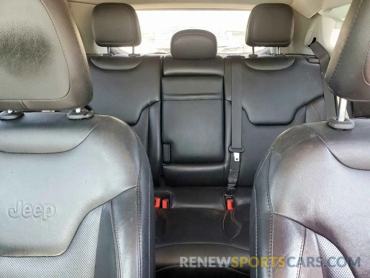 10 fotografías del automóvil dañado 3C4NJDCB1KT651148 JEEP COMPASS 2019