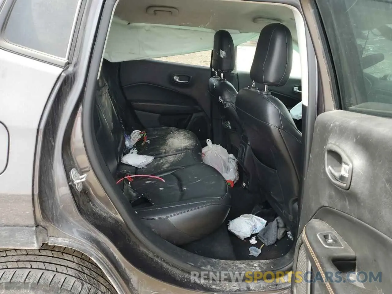 11 fotografías del automóvil dañado 3C4NJDCB1KT704656 JEEP COMPASS 2019