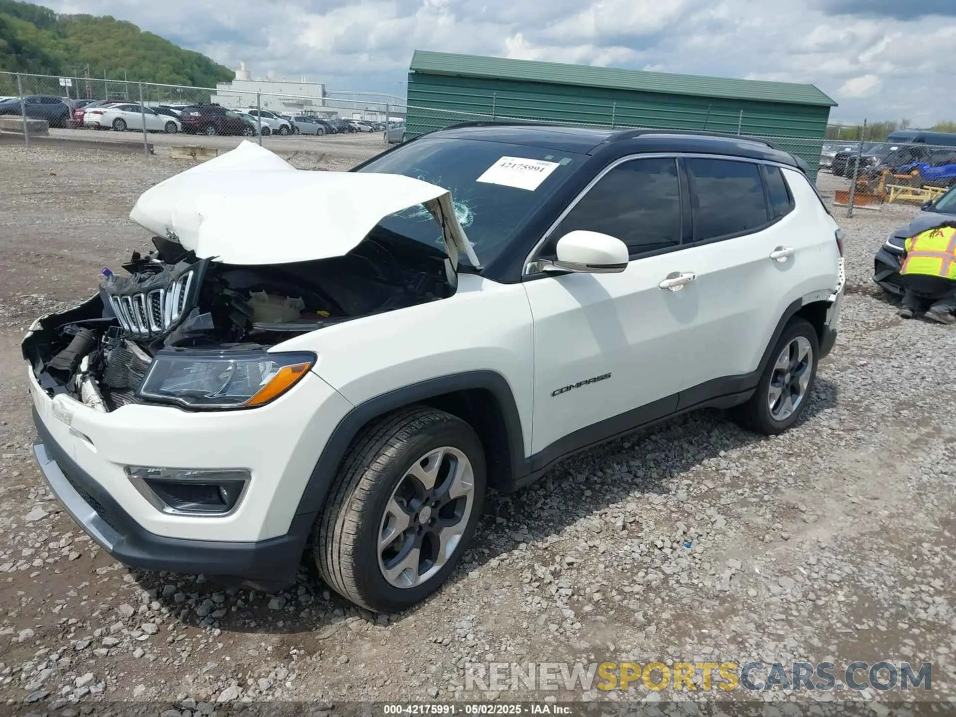 2 fotografías del automóvil dañado 3C4NJDCB2KT704231 JEEP COMPASS 2019