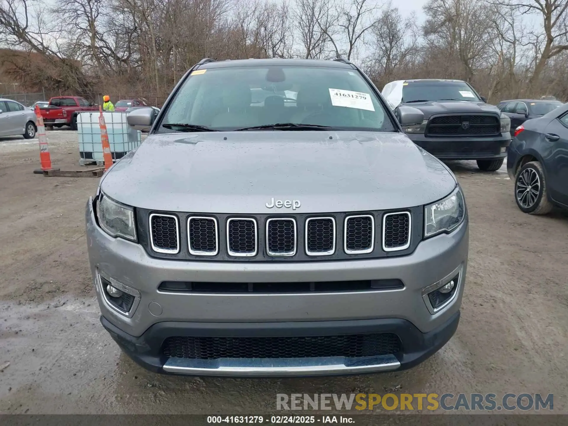 13 fotografías del automóvil dañado 3C4NJDCB3KT673202 JEEP COMPASS 2019
